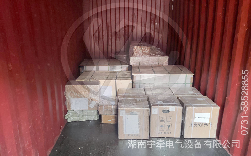 矿用电机车配件出口海外2.jpg