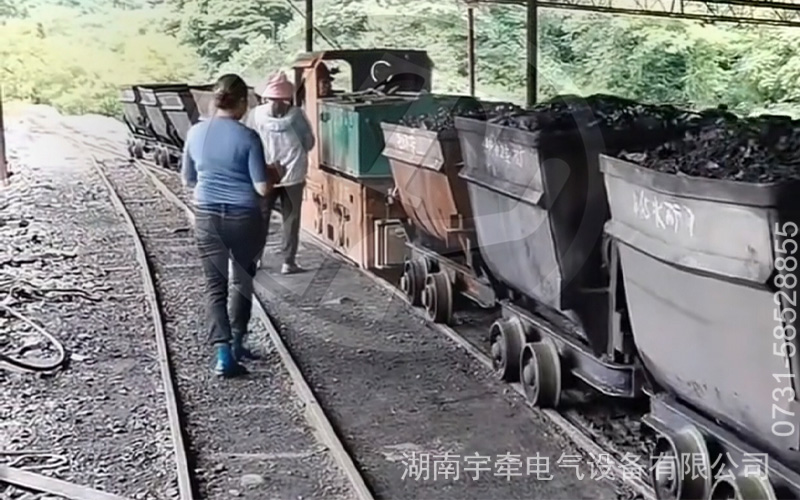 5吨防爆蓄电池电机车现场视频.jpg